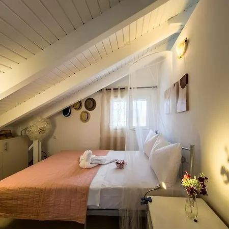 Apartment Dollhouse Loft Selianitika
